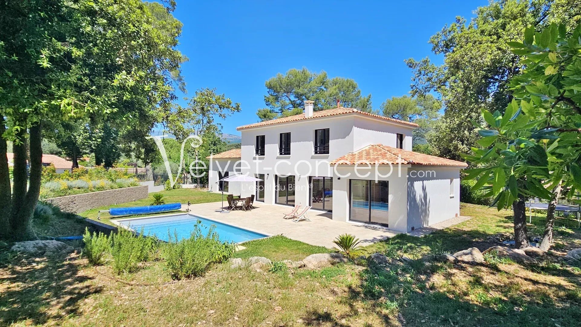 Maison à vendre, 218m², Roquefort-les-Pins
