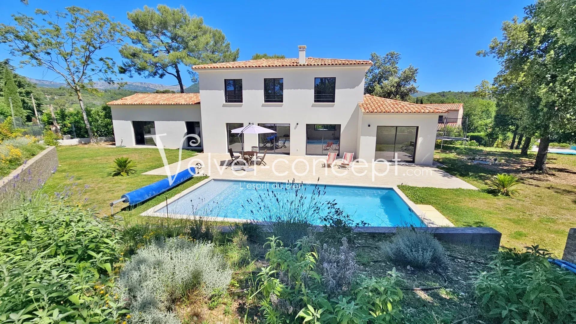 Maison à vendre, 218m², Roquefort-les-Pins