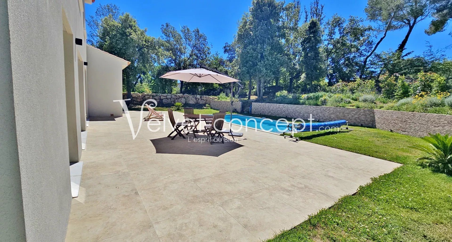 Maison à vendre, 218m², Roquefort-les-Pins