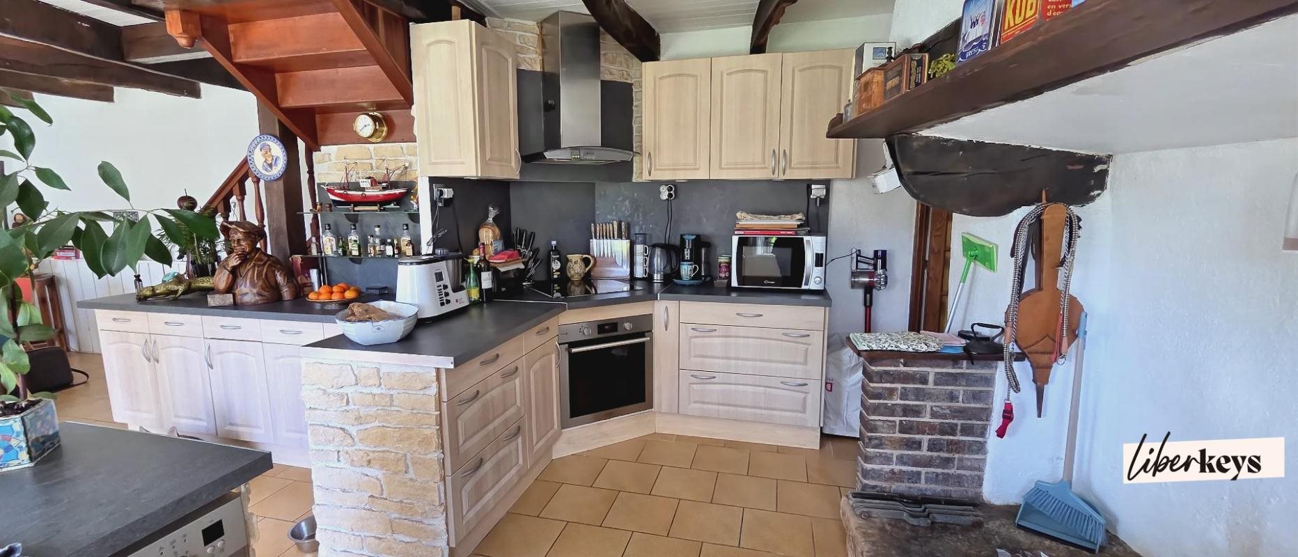 Maison à vendre, 123m², Châteauneuf-du-Faou