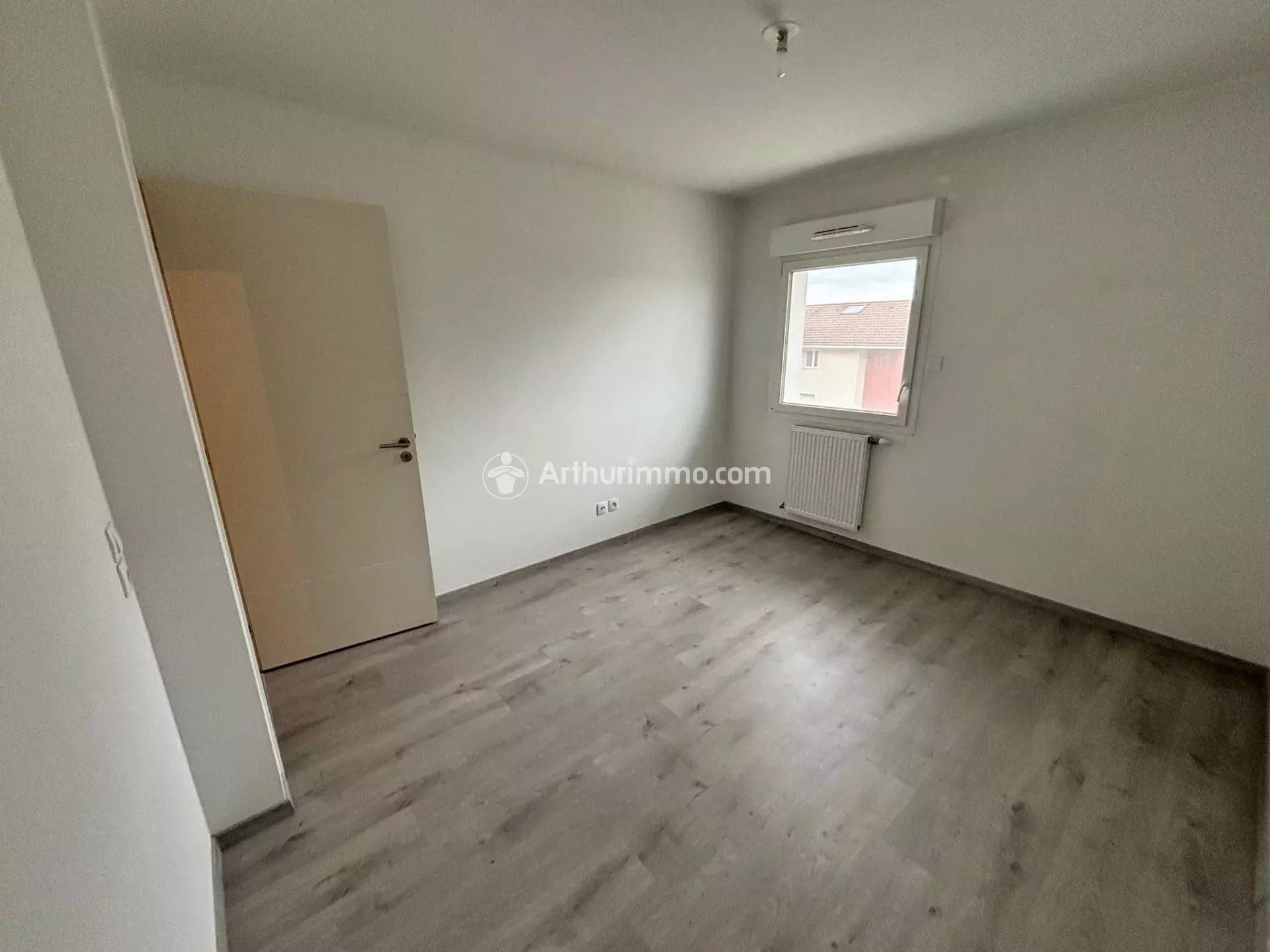 Appartement à vendre, 57m², Saint-Cergues
