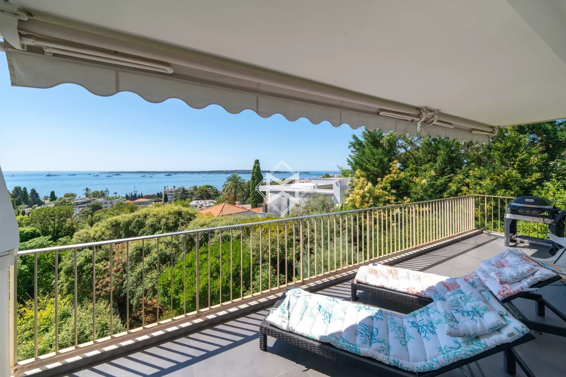 Appartement – Cannes, Les Jardins de Babylone, Pierre Longue - Vue 2