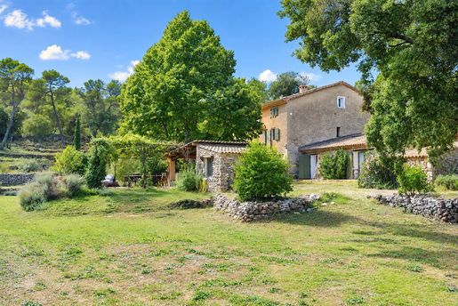 Maison 10 pièces 302 m² · à Cotignac · 302 m² · 3 400 000 €
