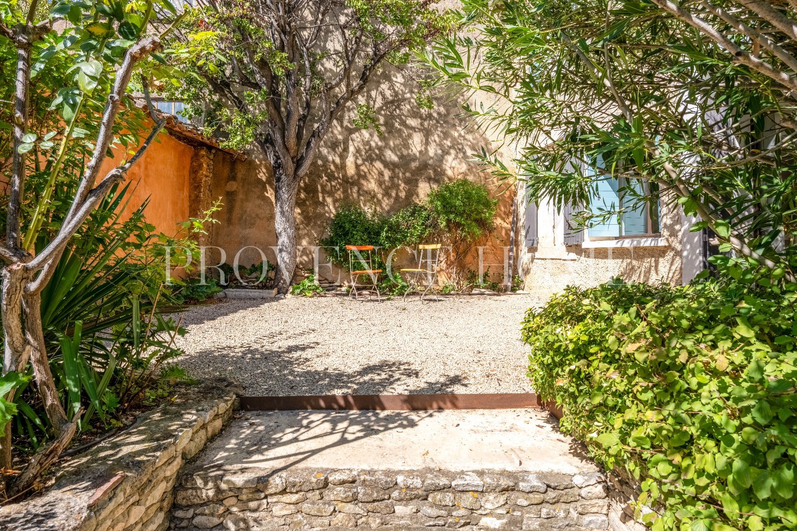Maison à vendre, 300m², Saint-Saturnin-lès-Apt