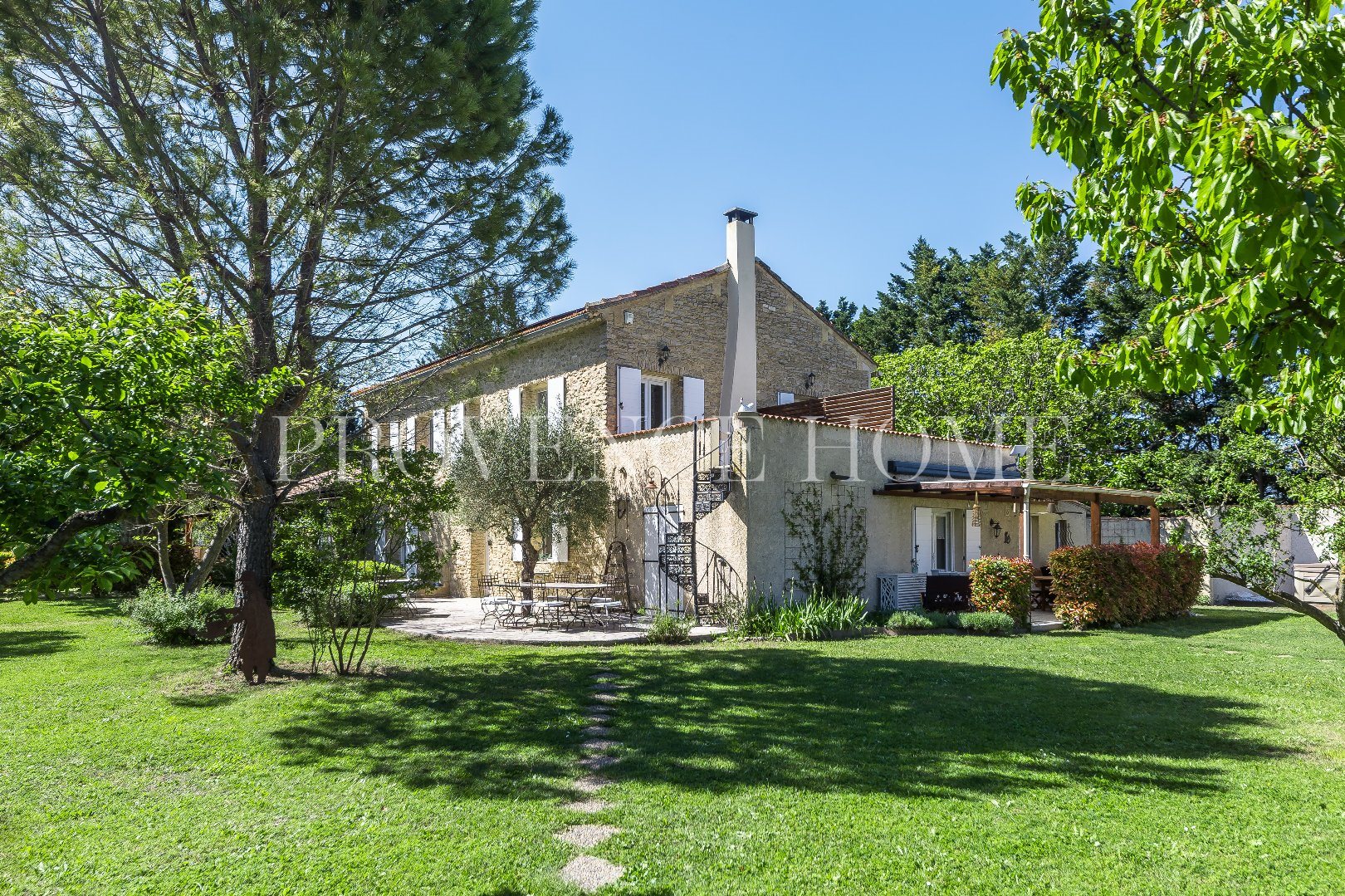 Maison à vendre, 372m², L'Isle-sur-la-Sorgue