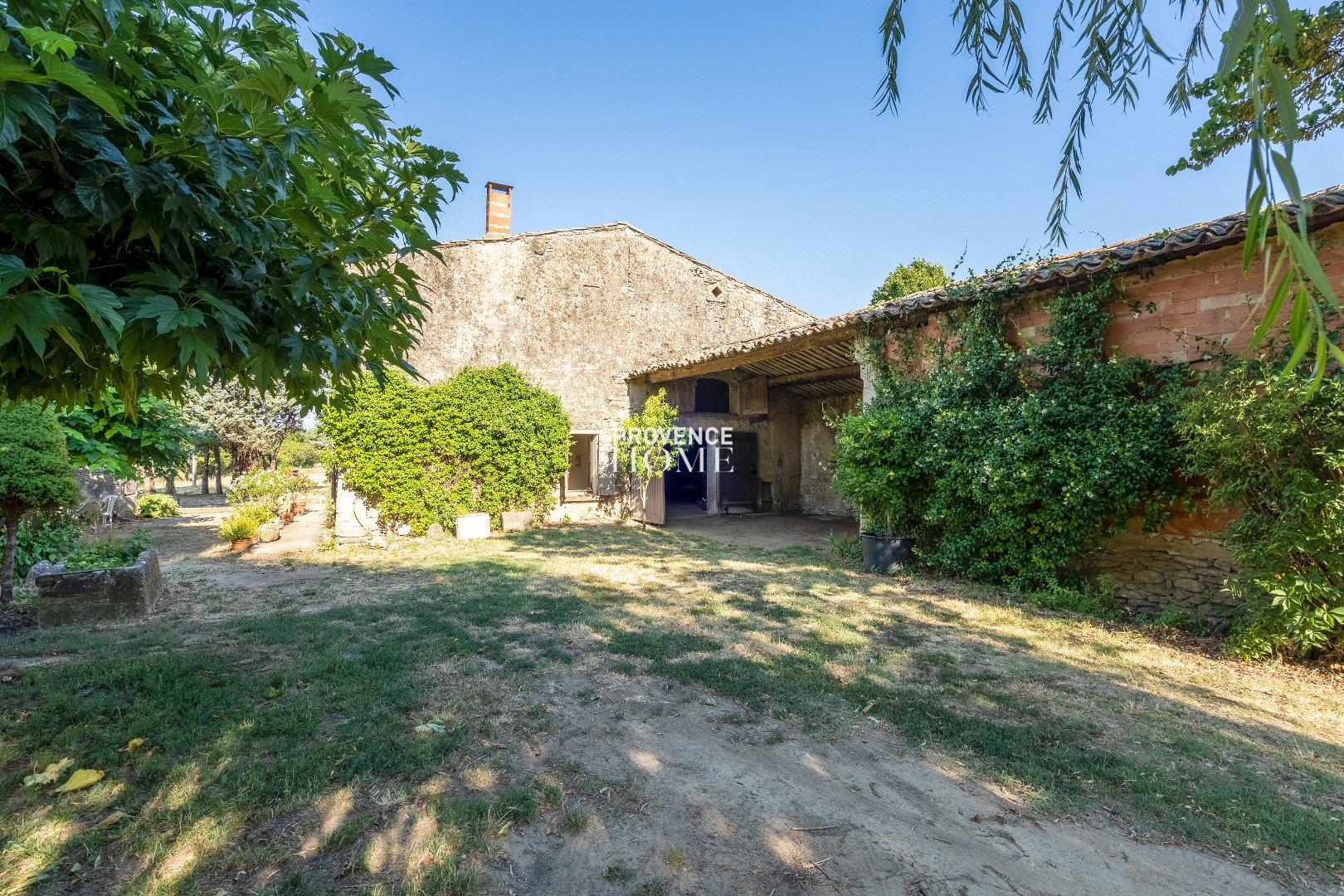Maison à vendre, 300m², Cabrières-d'Avignon