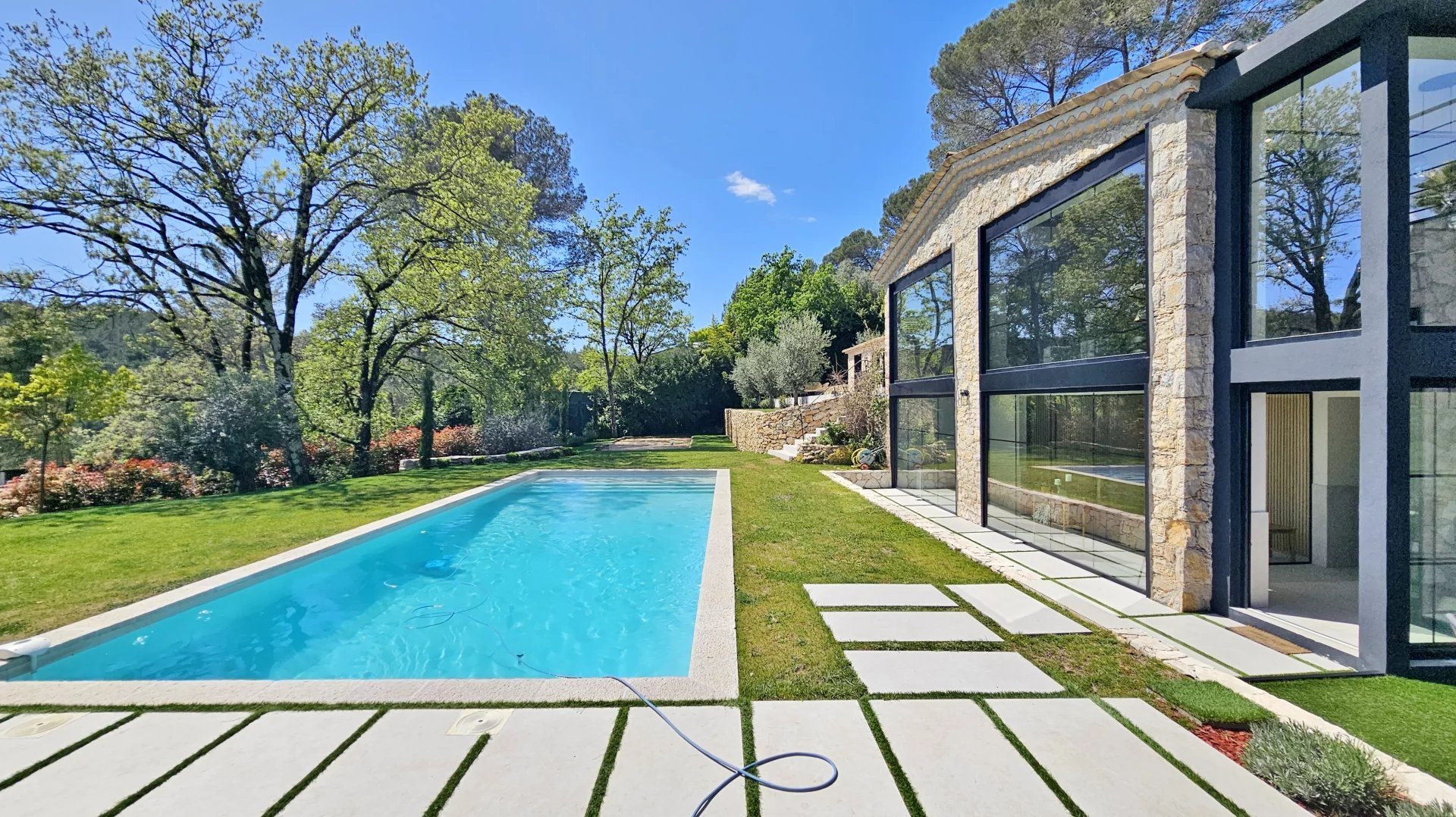 Maison à vendre, 280m², Valbonne