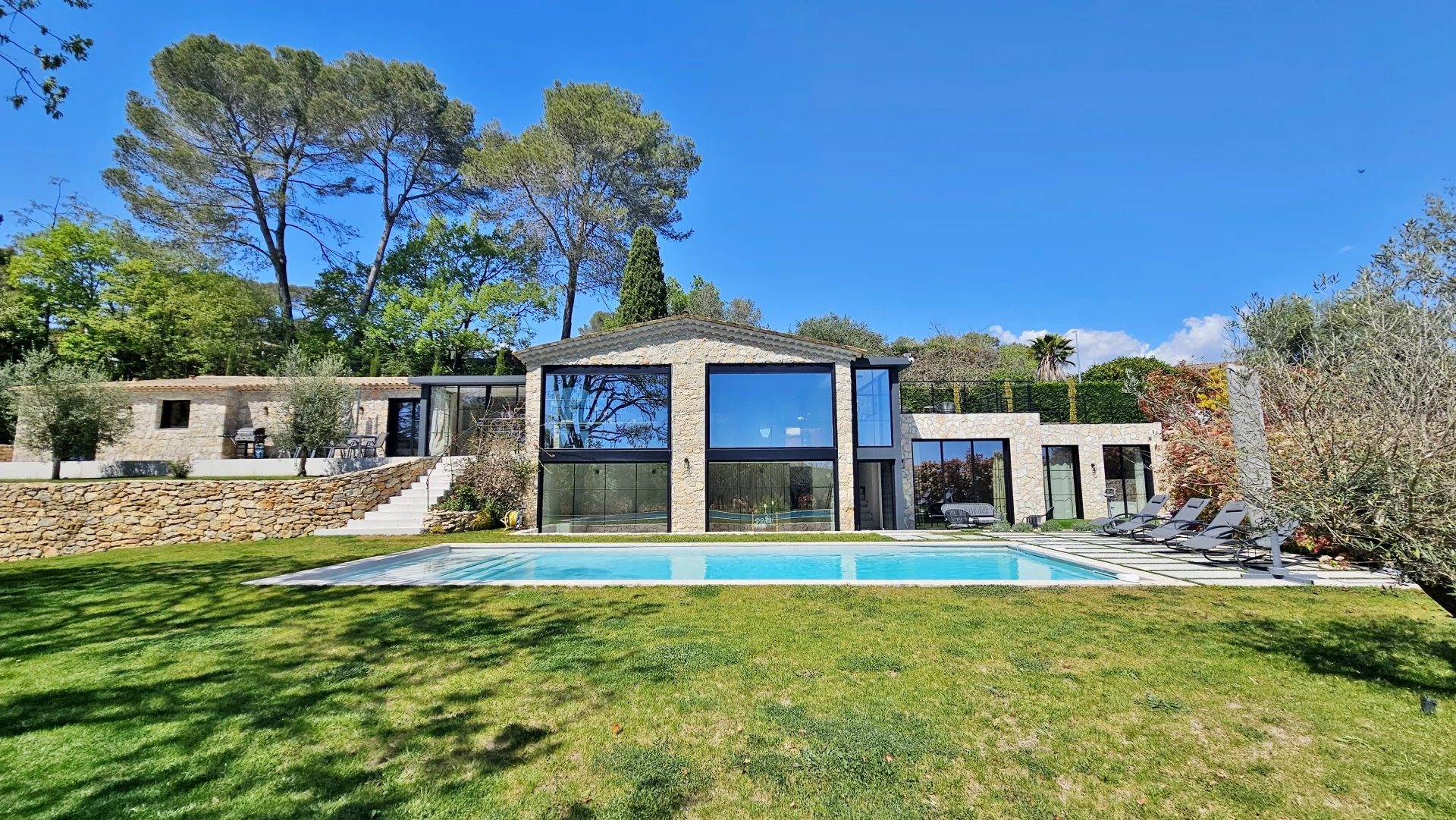 Maison à vendre, 280m², Valbonne
