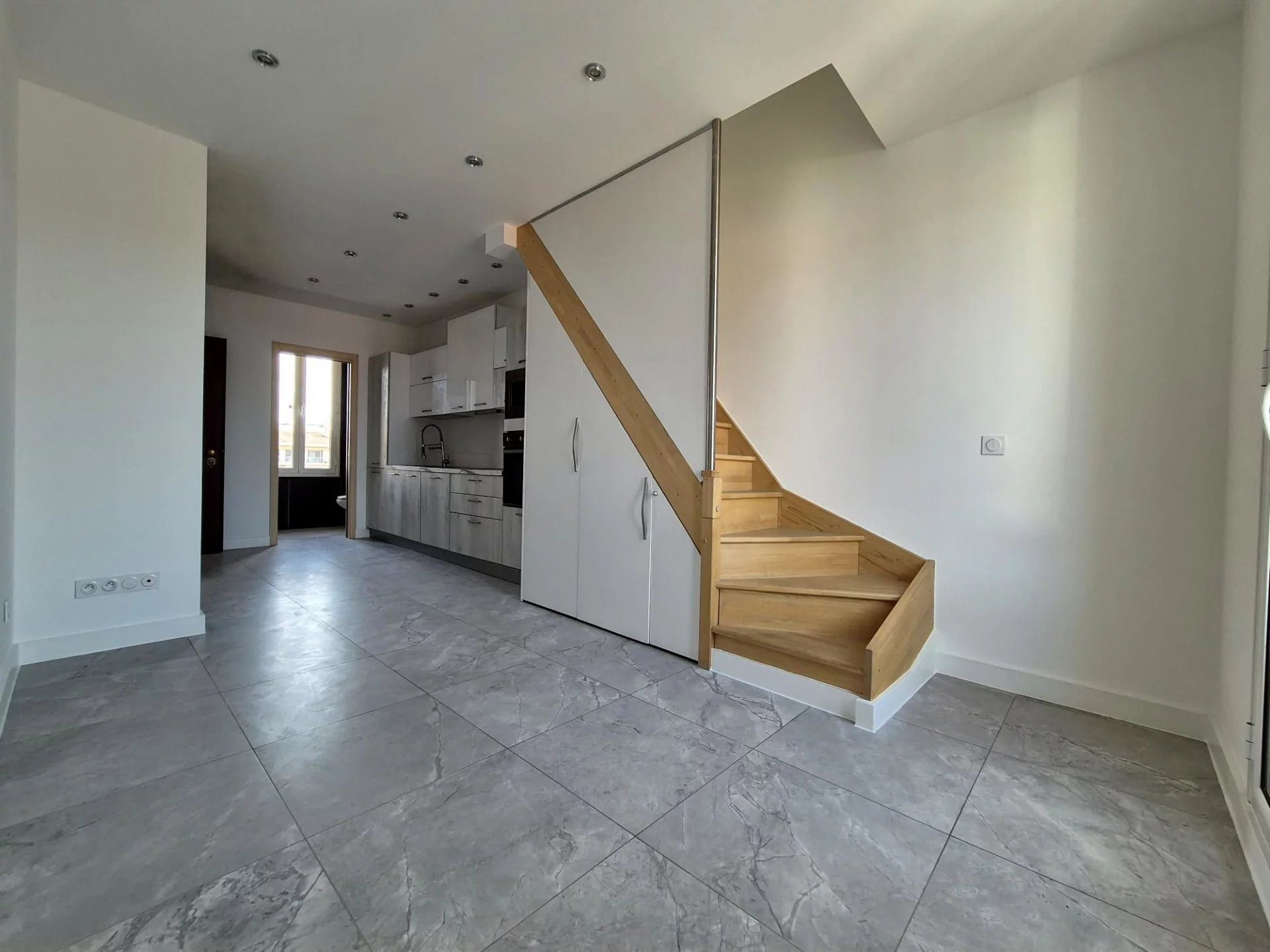 Appartement à vendre, 28m², Vallauris