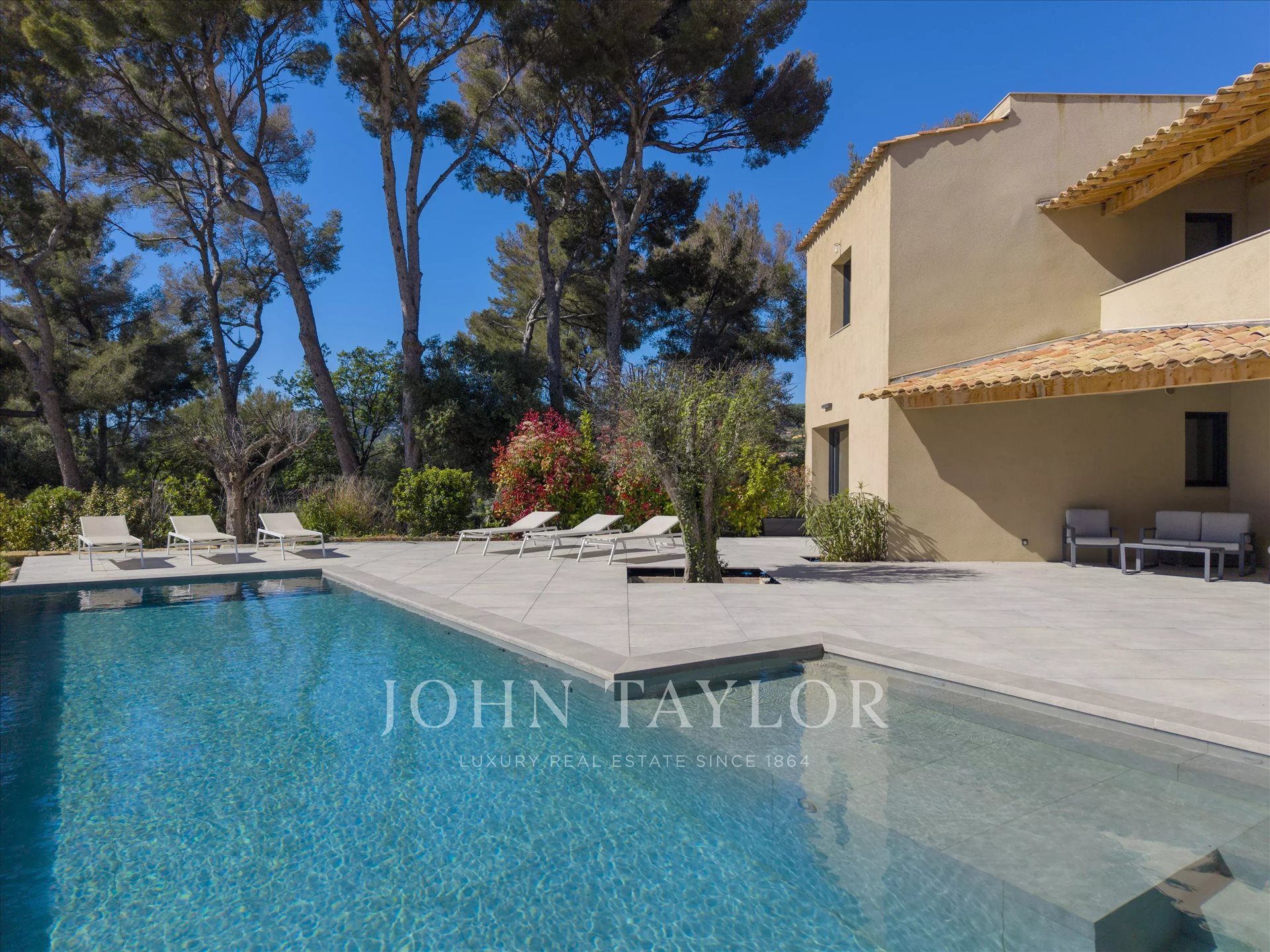 Maison à vendre, 371m², Ollioules