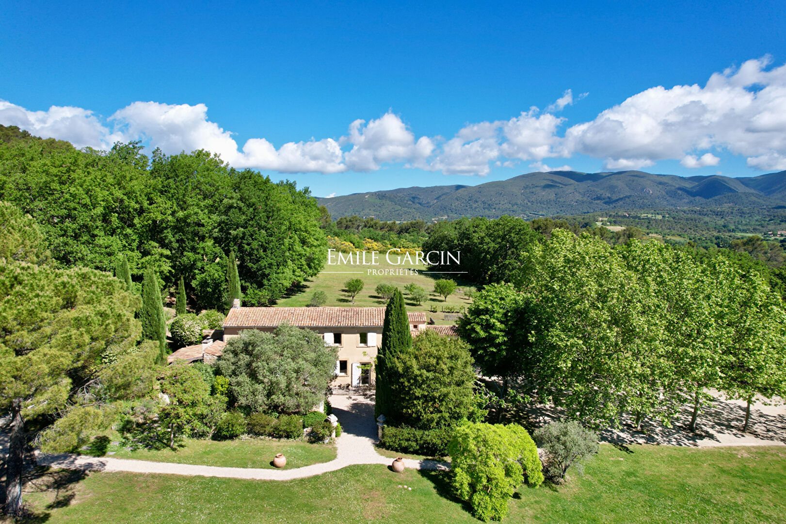 Maison à vendre, 360m², Cadenet