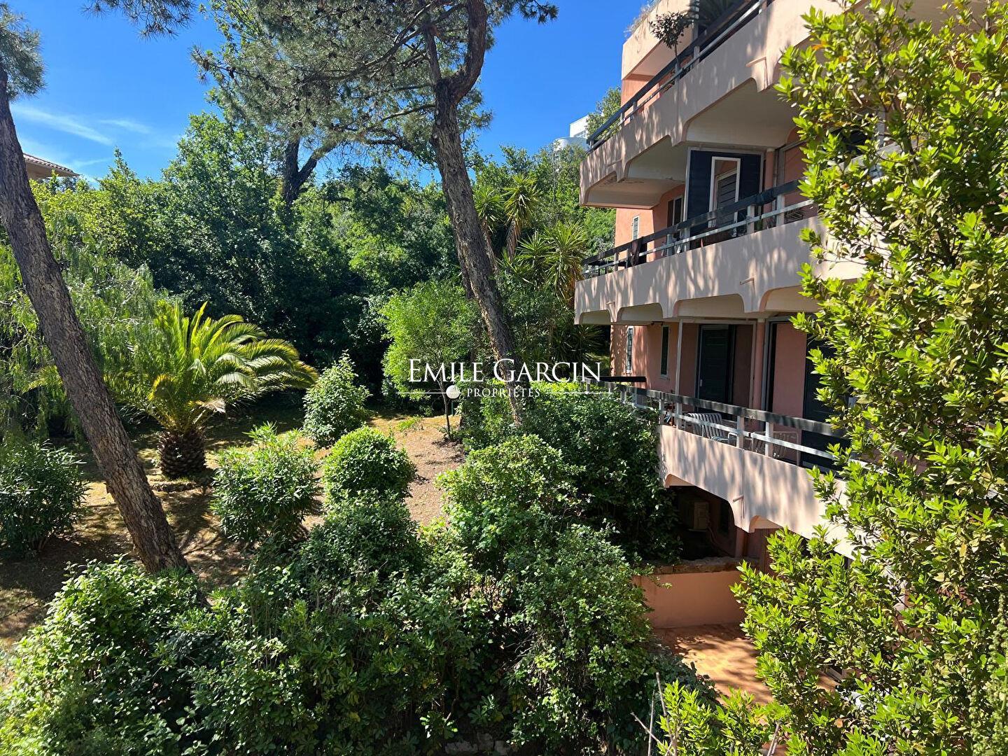 For sale - Saint-Tropez - Apartment with roof terrace - Ansicht 2