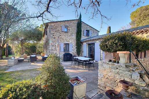 Maison 7 pièces 320 m² · à Uzès · 320 m² · 2 225 000 €