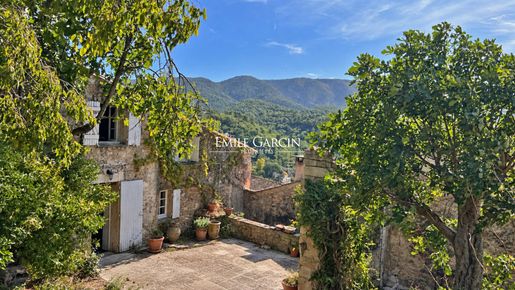 Maison 10 pièces 230 m² · à Ménerbes · 230 m² · 749 000 €