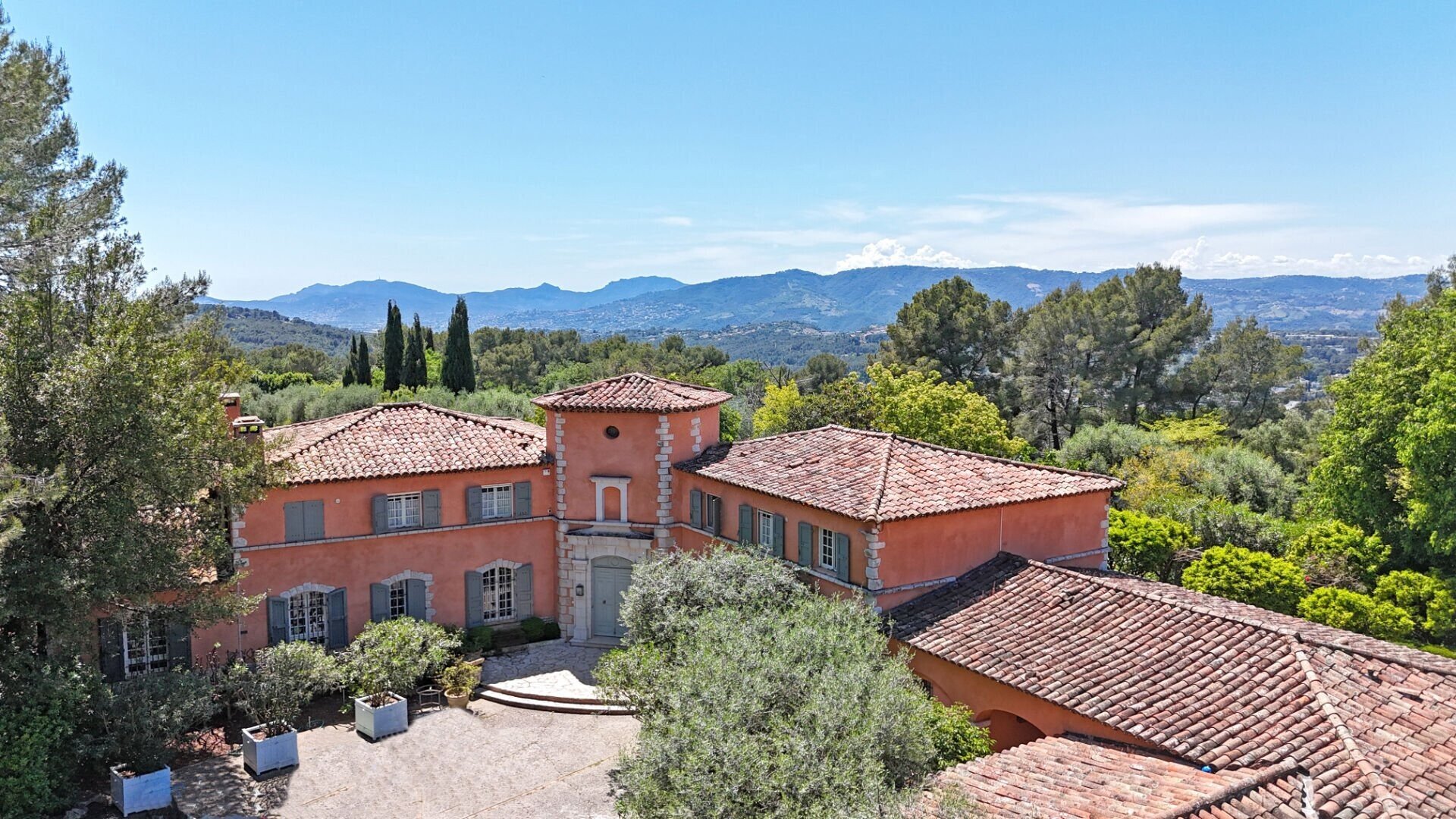 Maison à vendre, 800m², Mouans-Sartoux