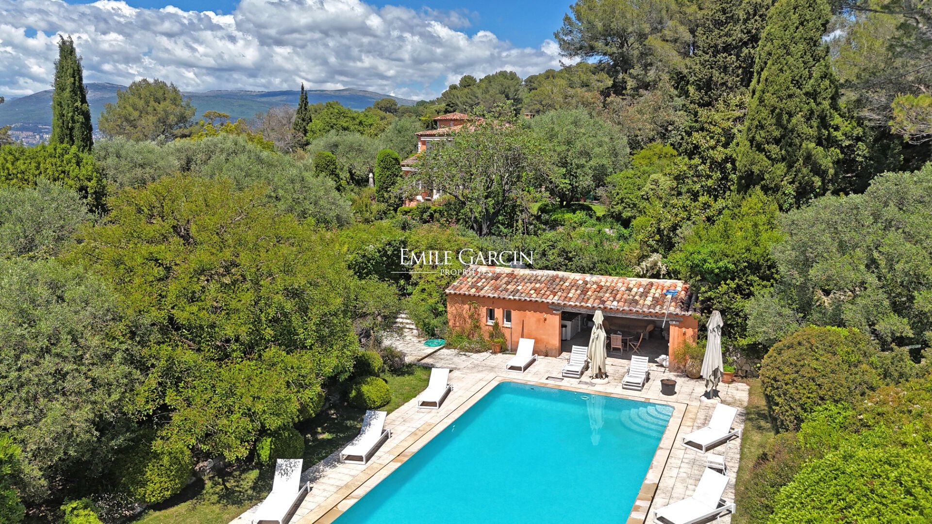 Maison à vendre, 800m², Mouans-Sartoux