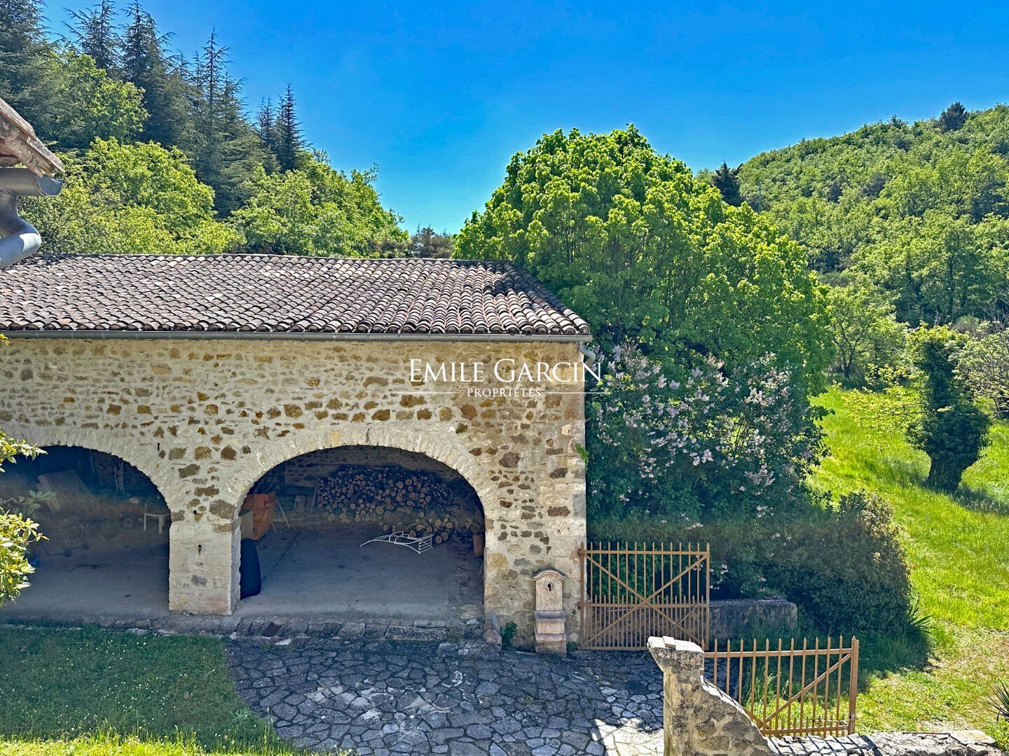 Maison à vendre, 380m², Rochefort-en-Valdaine