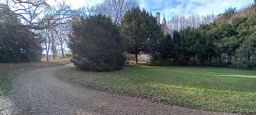 Maison 14 pièces 353 m² · à Faye-la-Vineuse · 353 m² · 648 500 €
