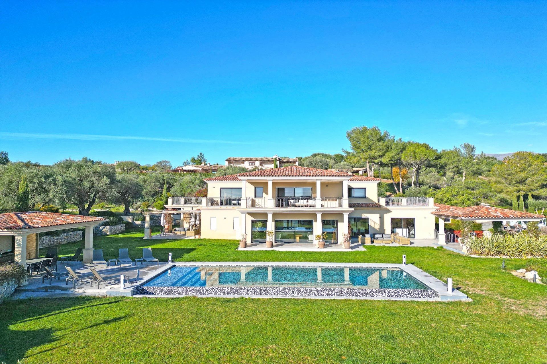 Maison à vendre, 572m², Roquefort-les-Pins