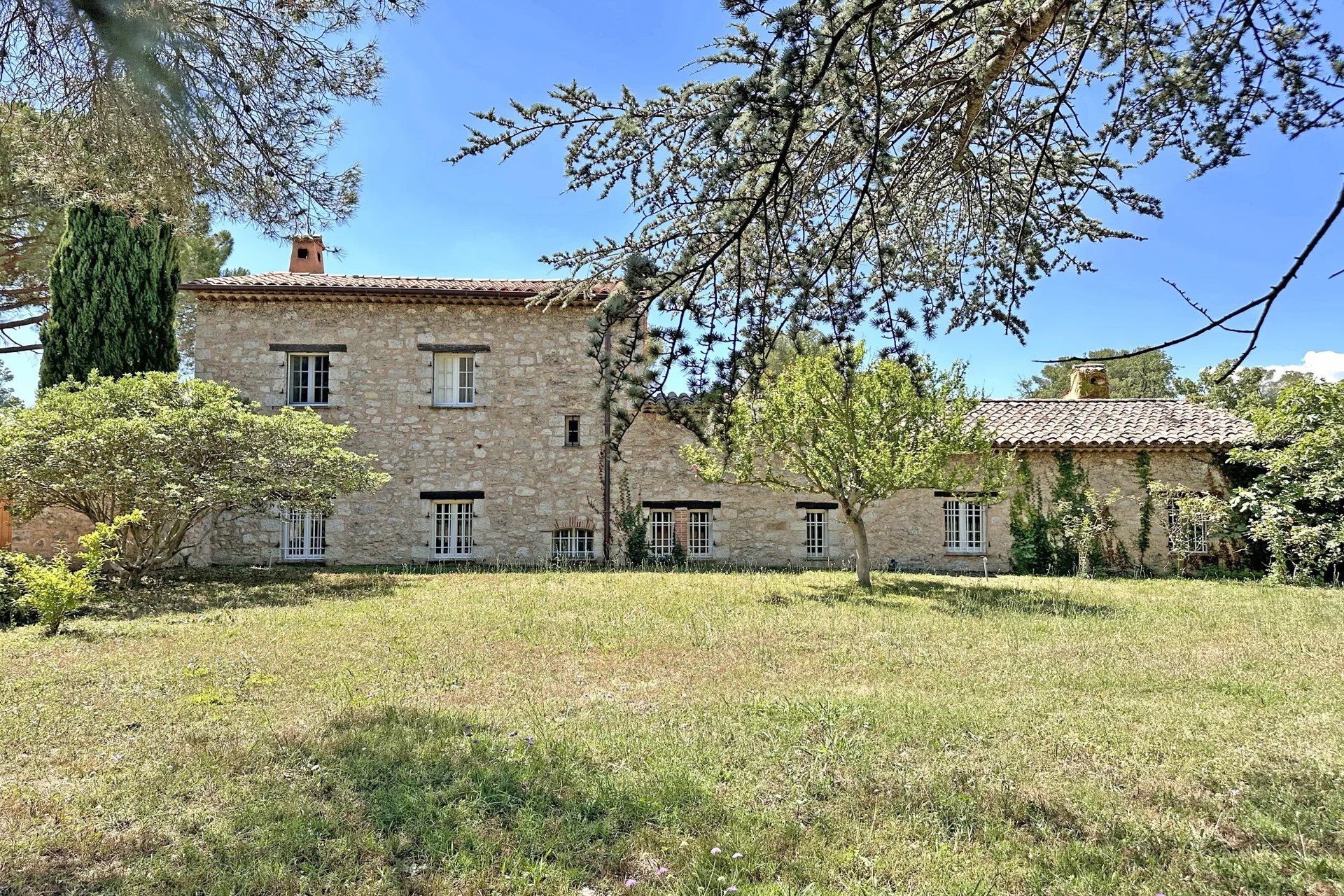 Maison à vendre, 292m², Le Rouret