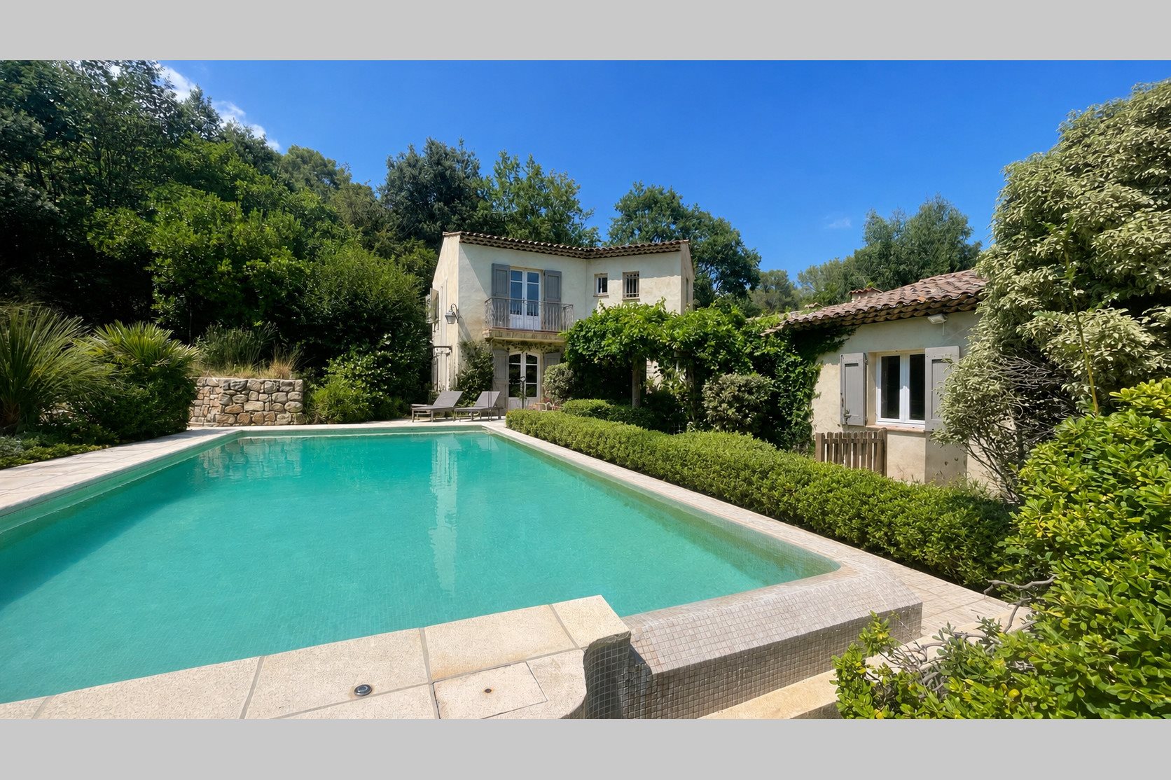 Maison à vendre, 190m², Roquefort-les-Pins