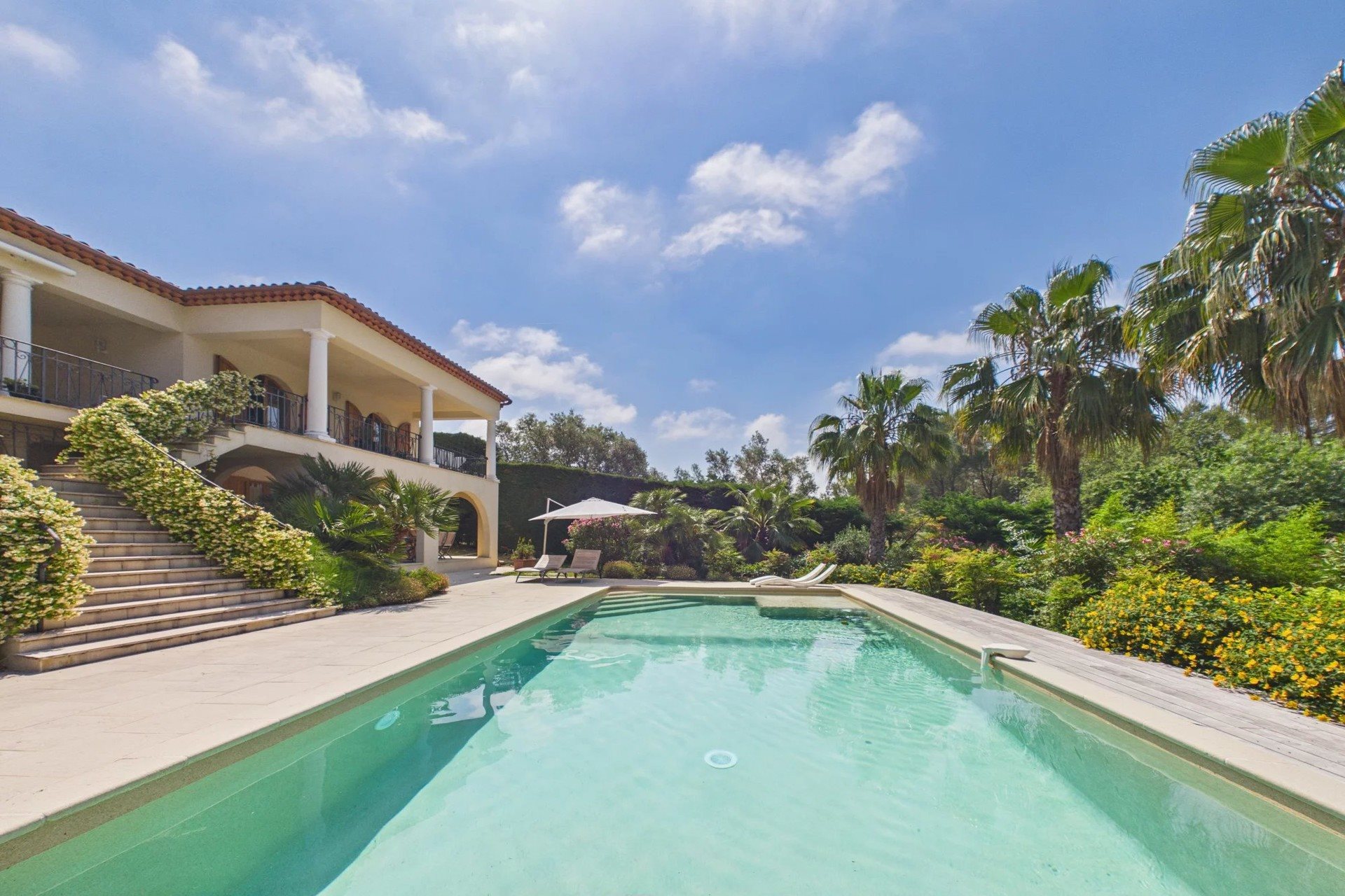 Maison à vendre, 318m², Le Rouret