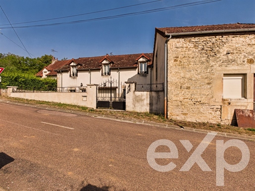 Maison 8 pièces 171 m² · à Brémur-Et-Vaurois · 171 m² · 185 000 €