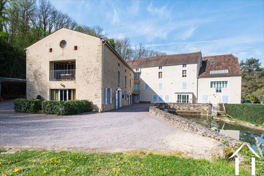 Appartement 4 pièces 94 m² · à Semur-en-Auxois · 94 m² · 185 000 €