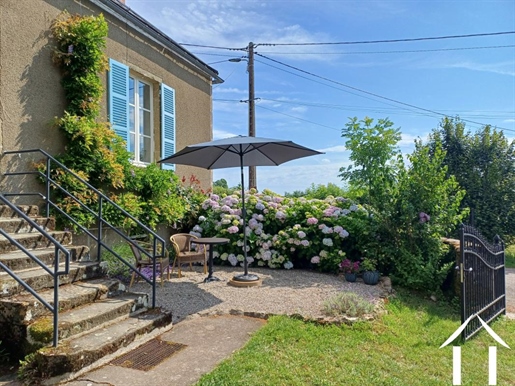 Maison 5 pièces 160 m² · à Ménessaire · 160 m² · 295 000 €