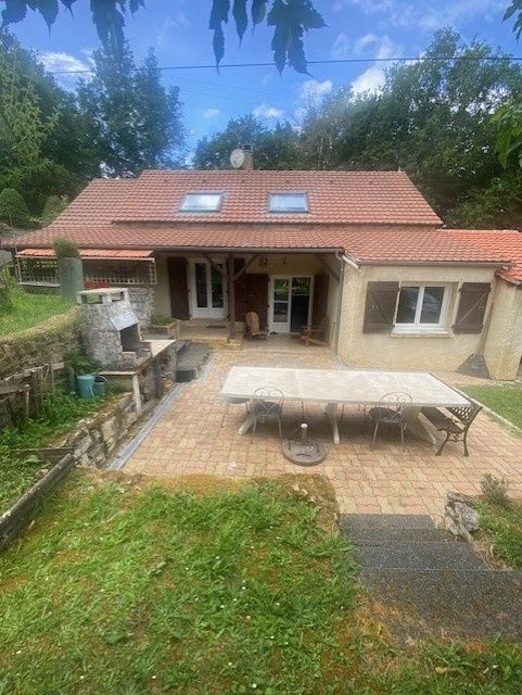 Maison 4 pièces 87 m² · à Lamothe-Fénelon · 87 m² · 146 000 €