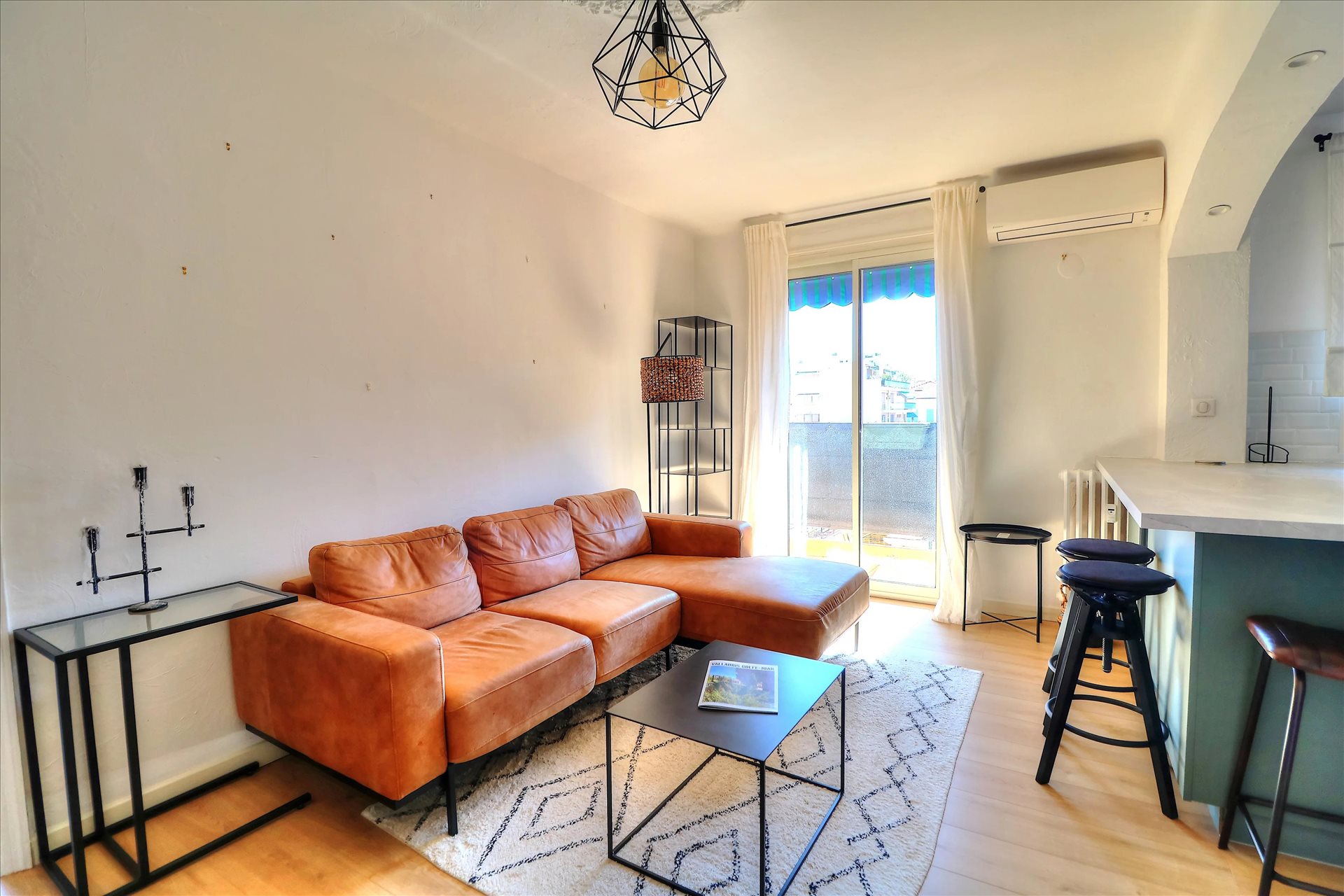 Appartement à louer, 56m², Vallauris