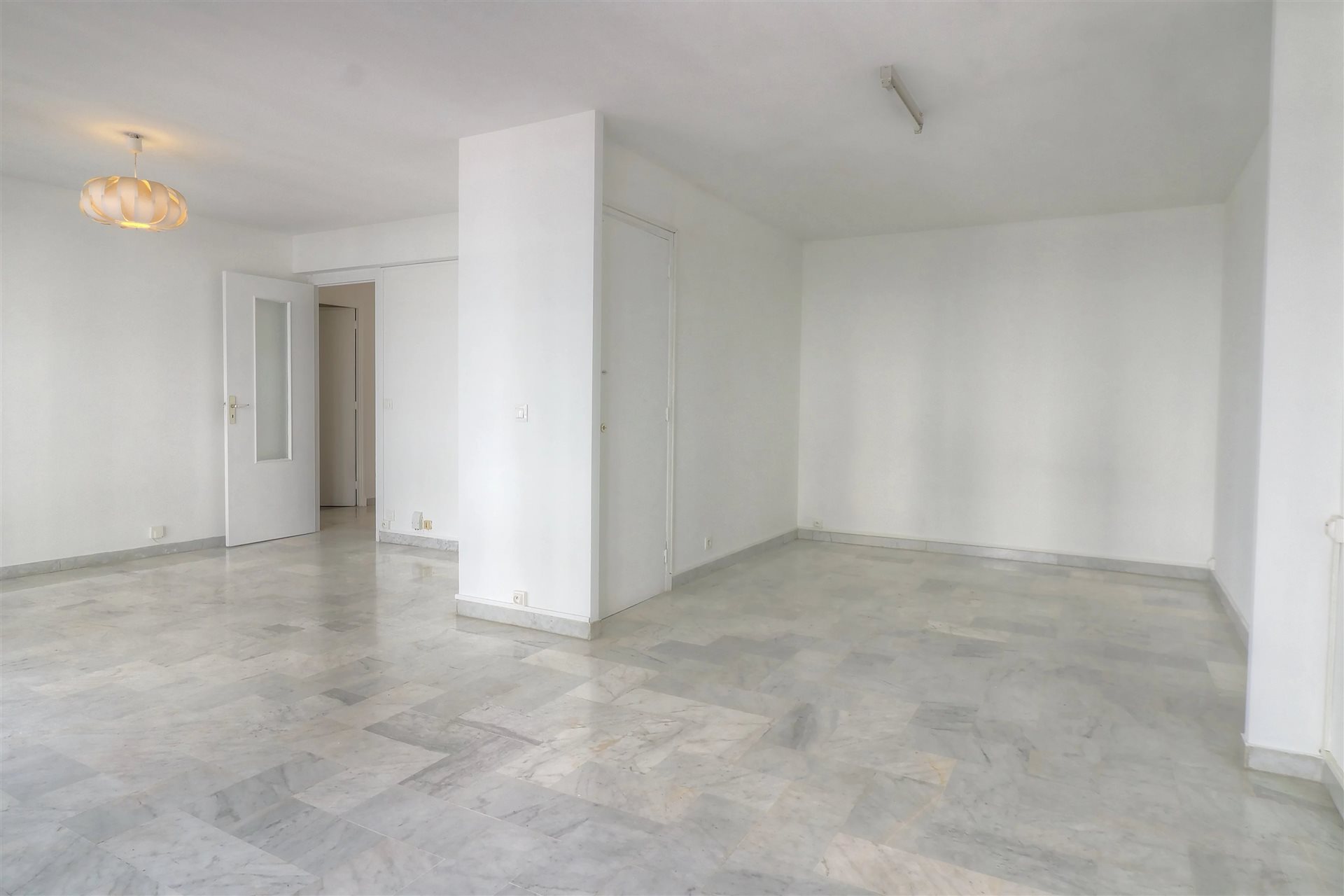 Appartement à louer, 49m², Antibes