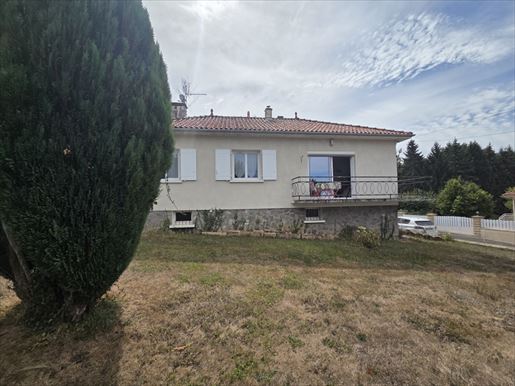 Maison 4 pièces 81 m² · à Chabanais · 81 m² · 164 780 €