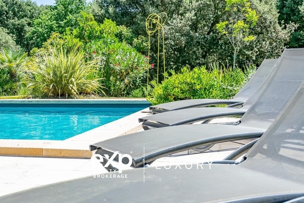 Maison à vendre, 201m², Peyrolles-en-Provence