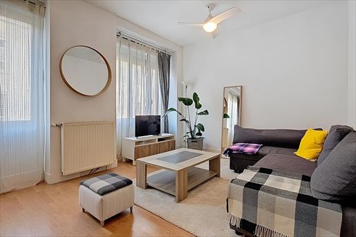 3 pièces 71 m² · à Lyon 6ème · 71 m² · 279 000 €