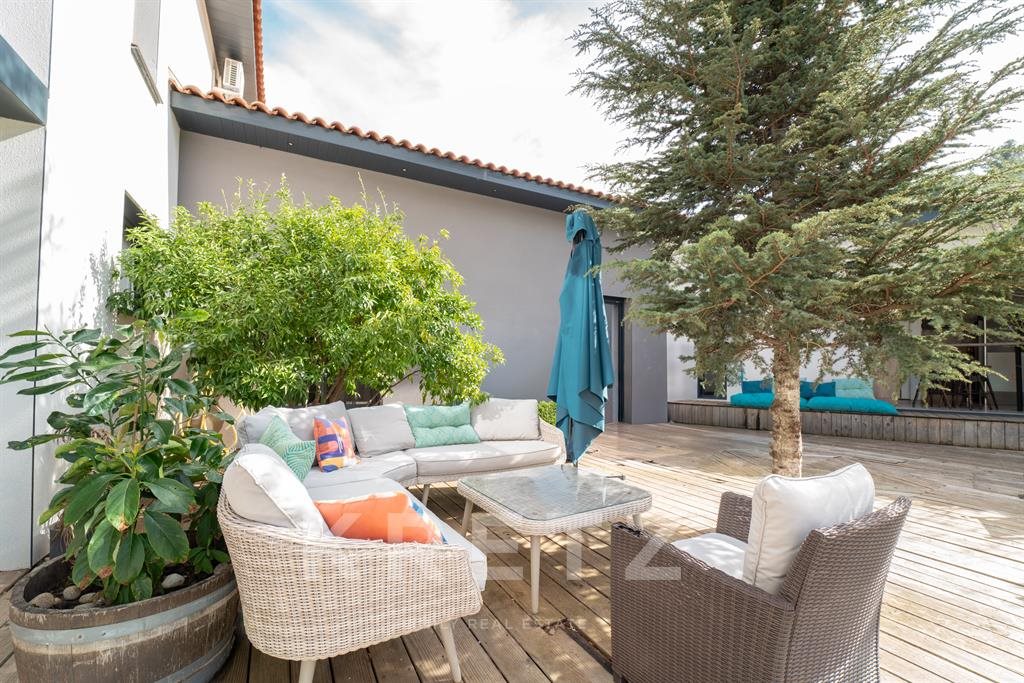 Maison à vendre, 1270m², Villeneuve-lès-Béziers