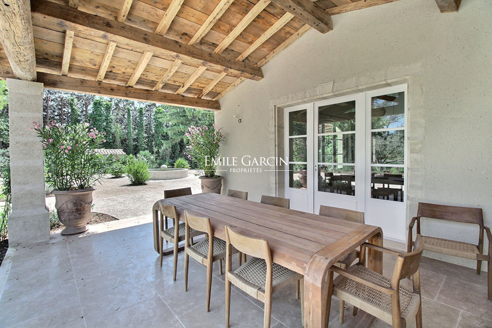 Maison à vendre, 240m², Eygalières