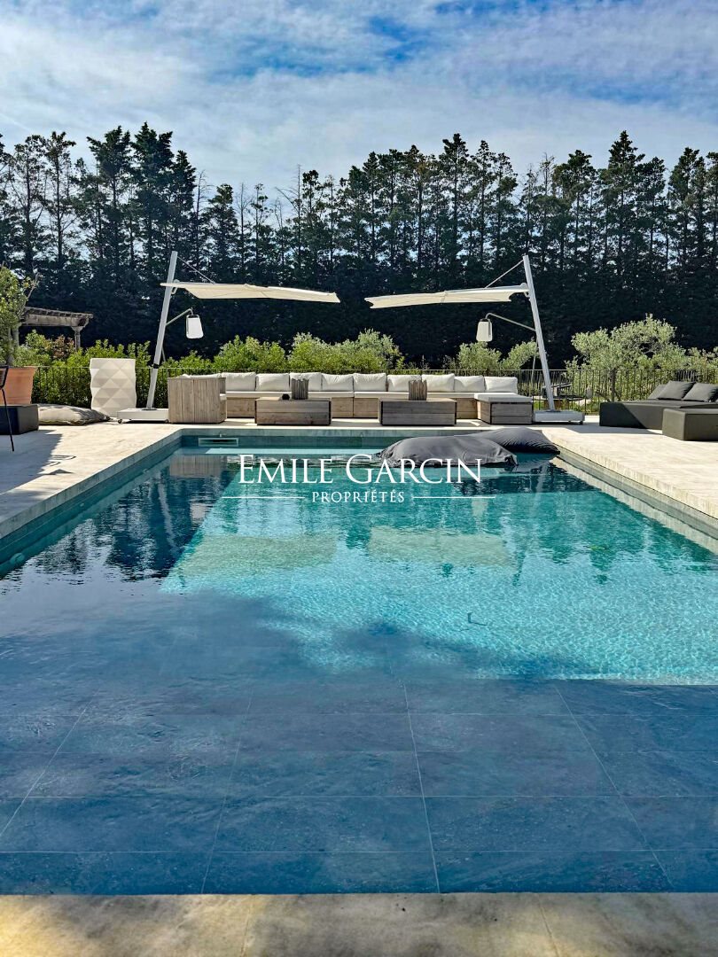 Maison à vendre, 360m², Boulbon