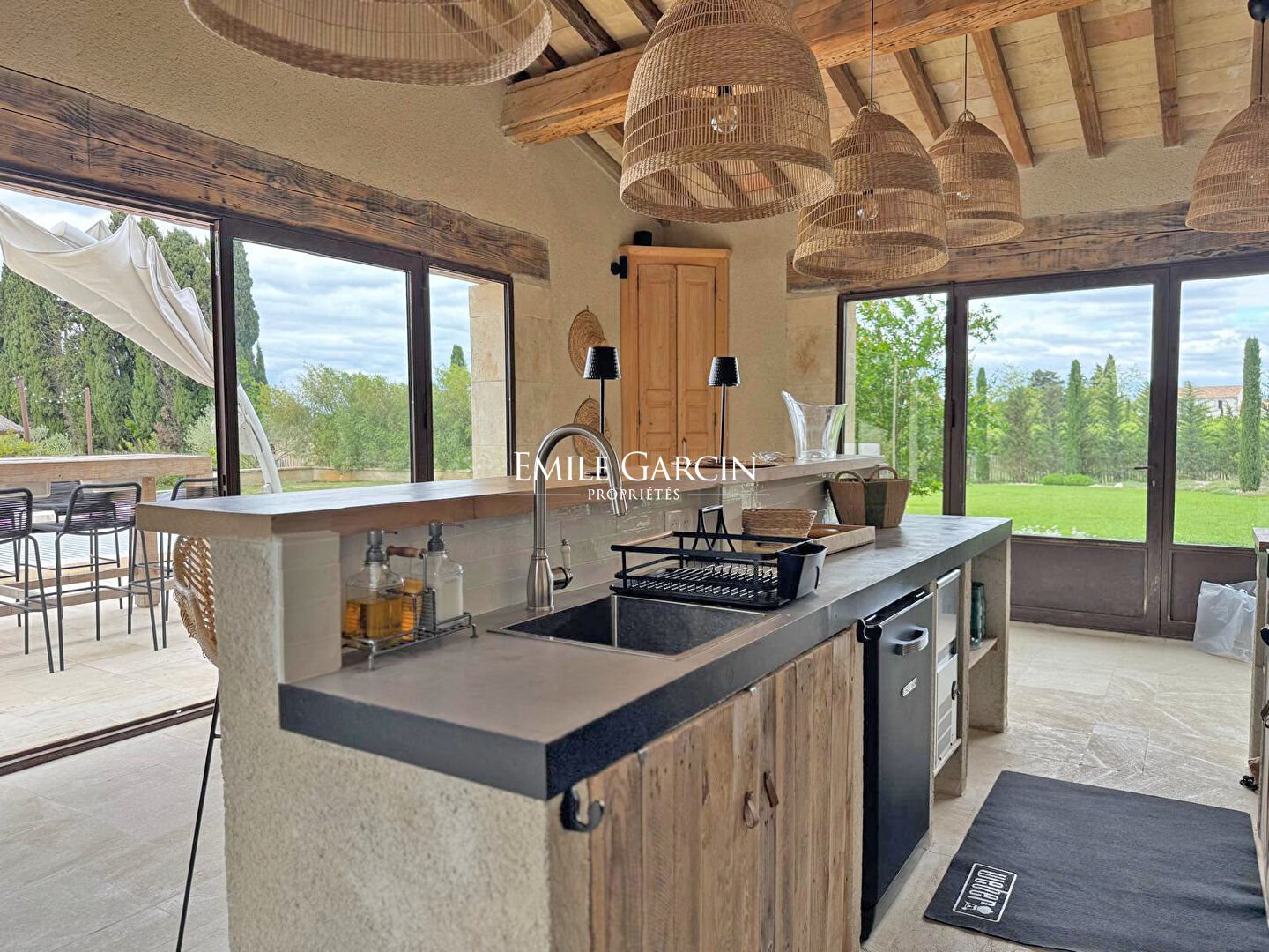 Maison à vendre, 360m², Boulbon