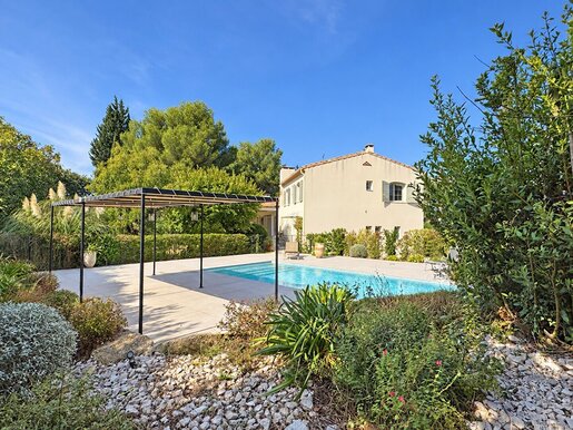 Maison 7 pièces 220 m² · à Fontvieille · 220 m² · 1 220 000 €