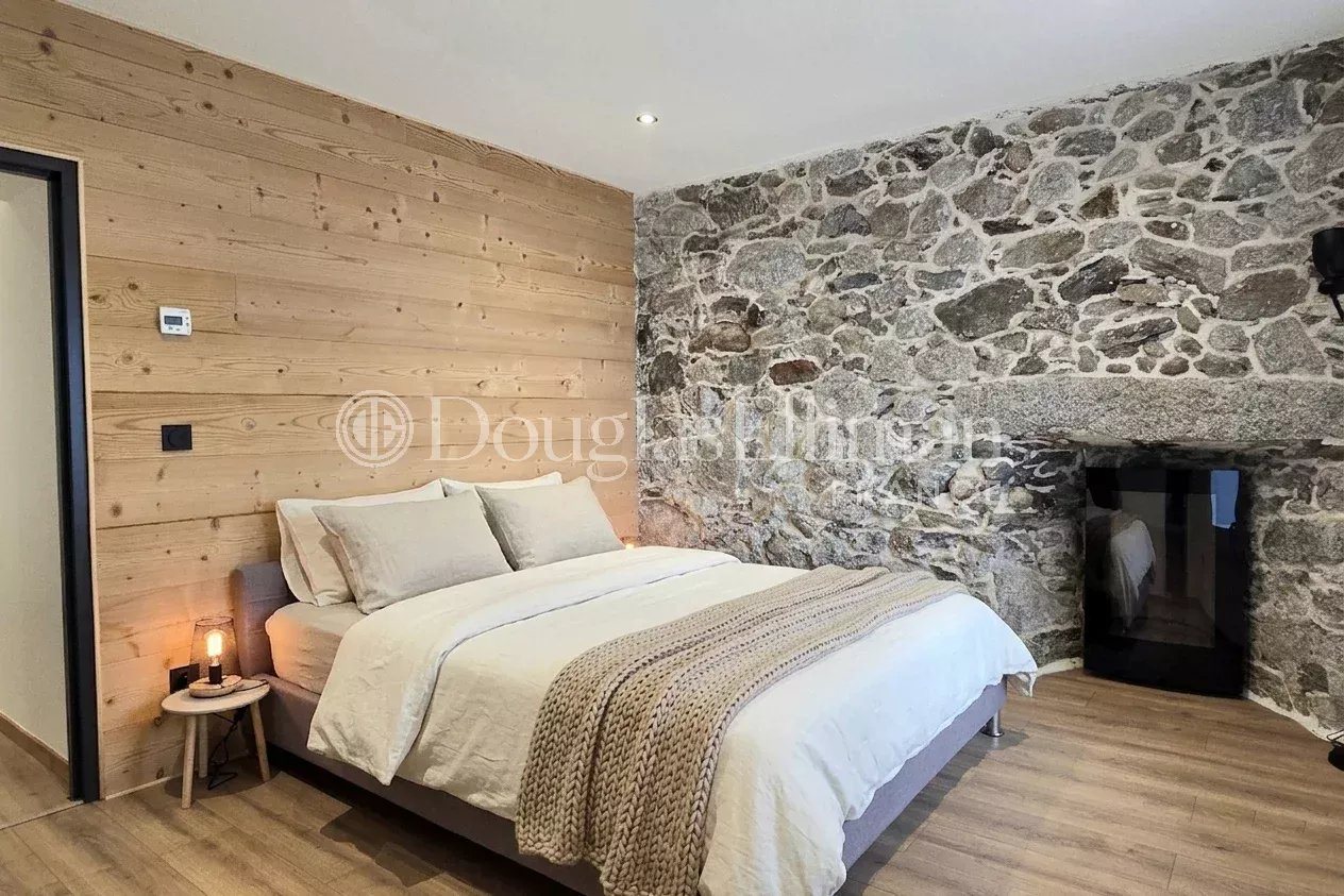 CHAMONIX - A rare mixed use property in the centre - Vue 4
