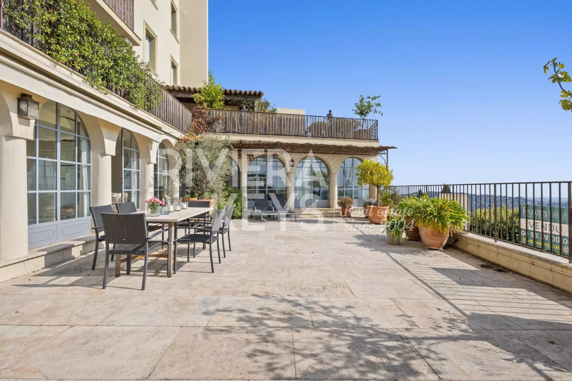 Appartement à vendre, 106m², Châteauneuf-Grasse