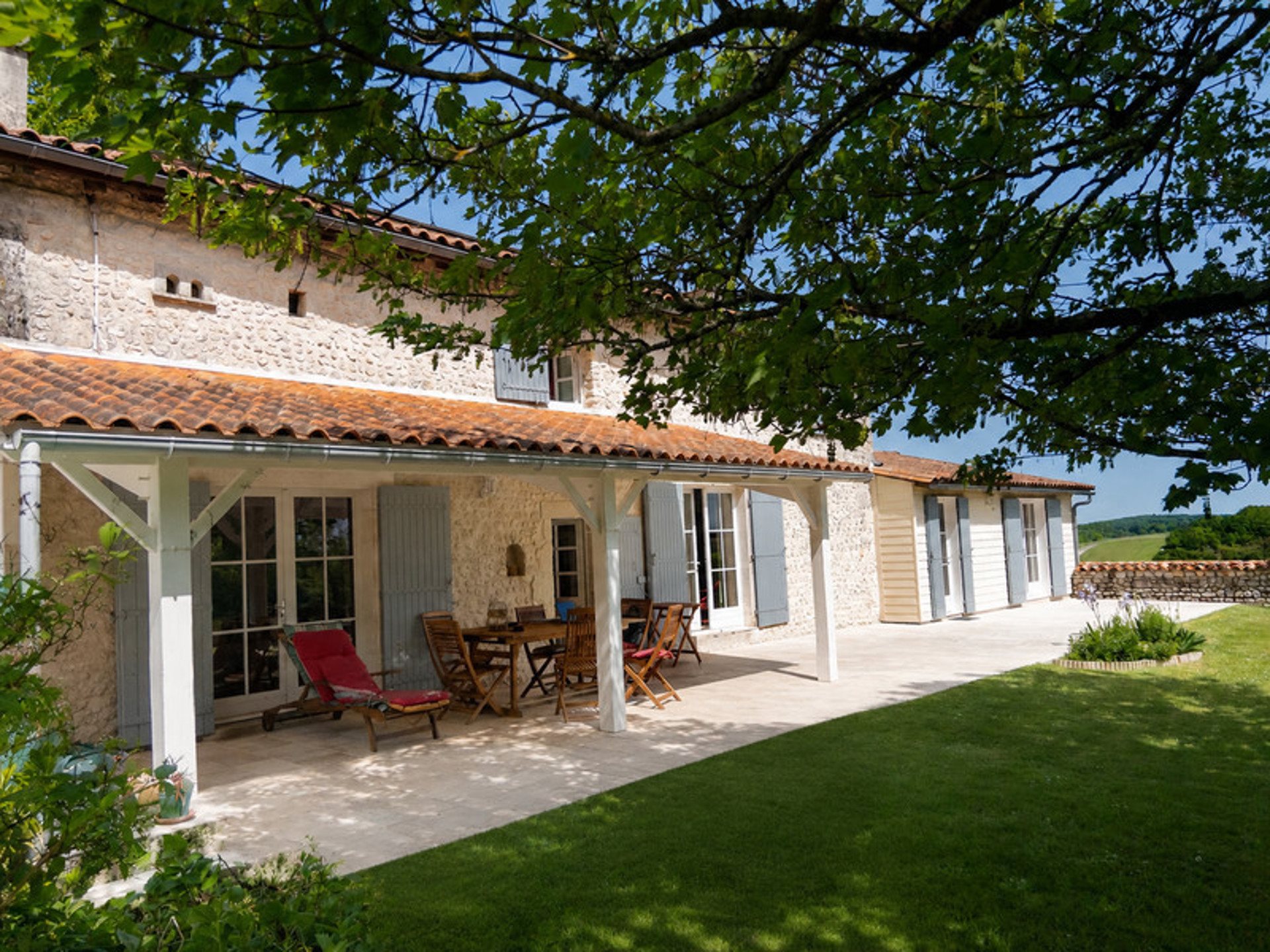 Maison 6 pièces 184 m² · à Sainte-Souline · 184 m² · 335 000 €