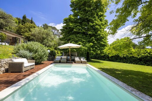 Maison 8 pièces 245 m² · à Valbonne · 245 m² · 1 990 000 €