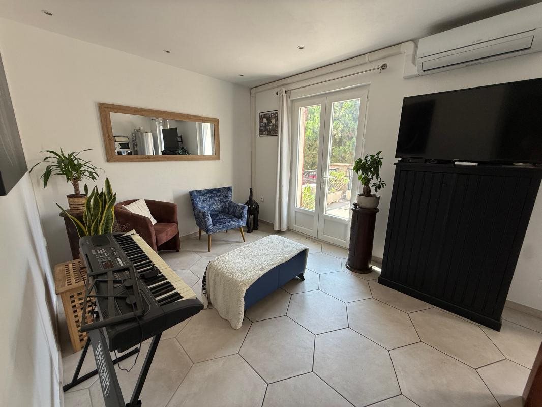 Appartement à vendre, 65m², Fréjus
