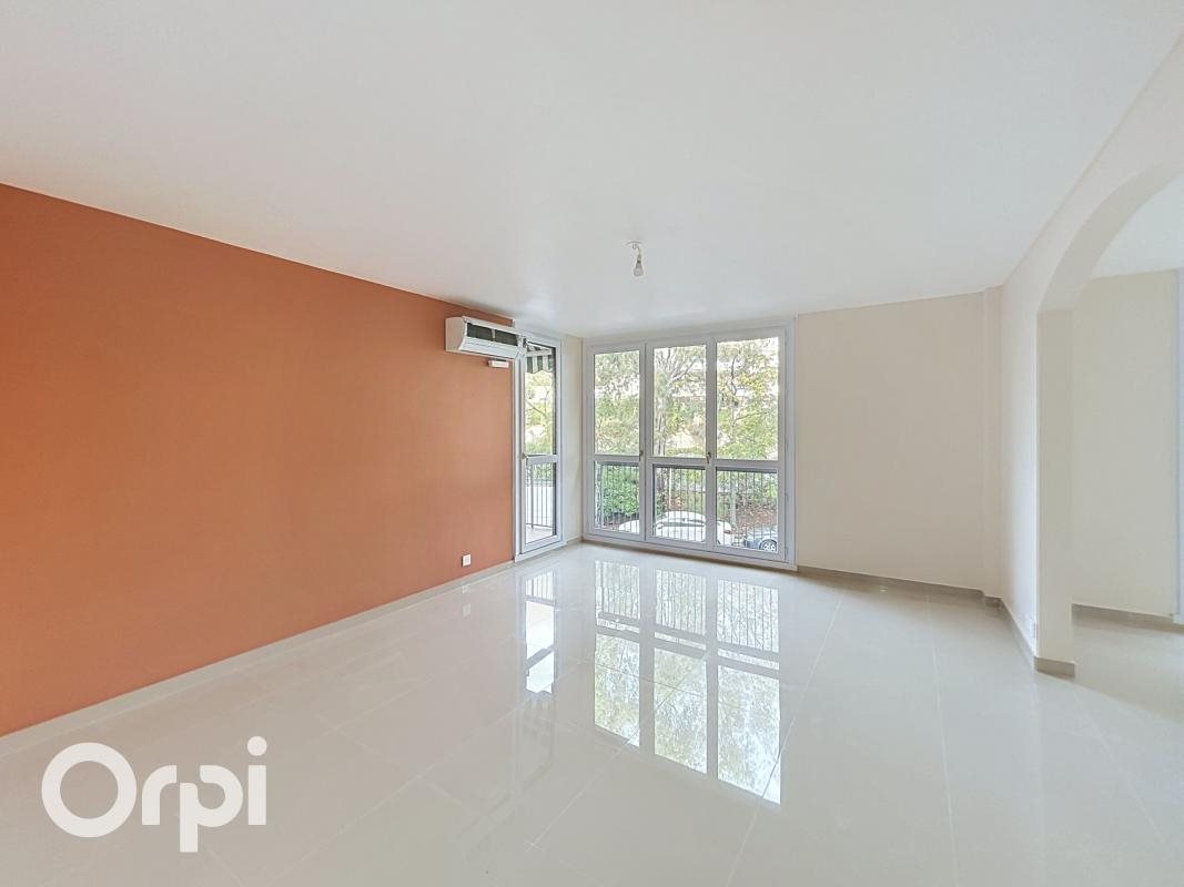 Appartement à vendre, 77m², Saint-Raphaël