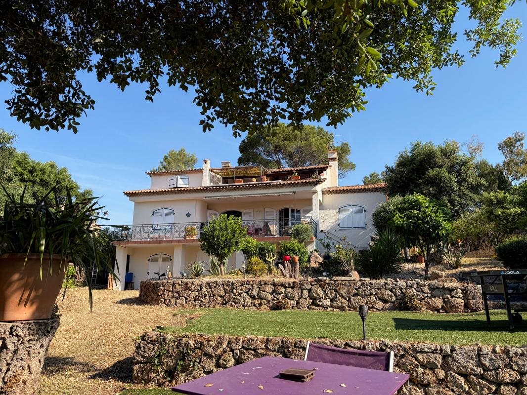 Maison à vendre, 158m², Fréjus