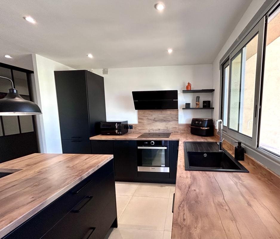 Appartement à vendre, 70m², Fréjus
