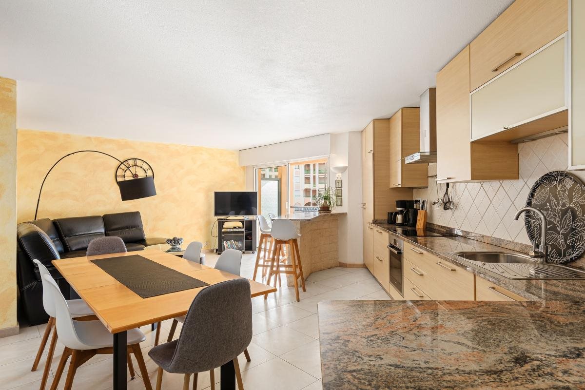 Appartement à vendre, 77m², Fréjus