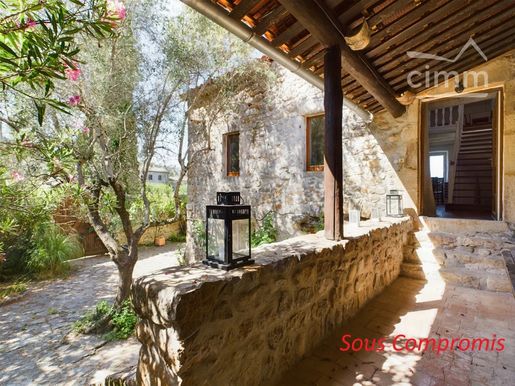 Maison 12 pièces 300 m² · à Joyeuse · 300 m² · 420 000 €